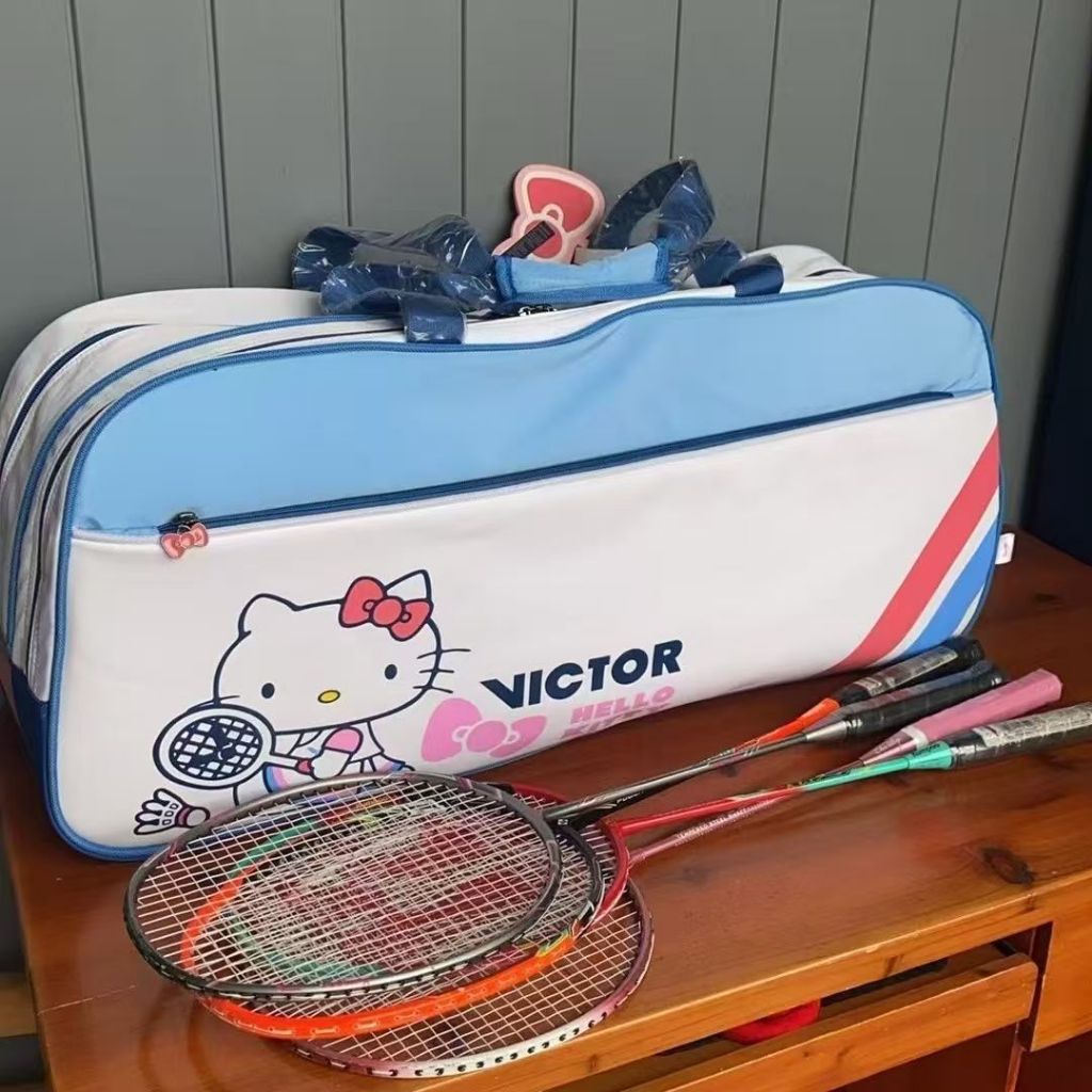 Hello Victor Kitty กระเป๋าแบดมินตันความจุมาก Snoopy กระเป๋าเดินทาง กระเป๋าแบดมินตันชัยชนะลูกแมว