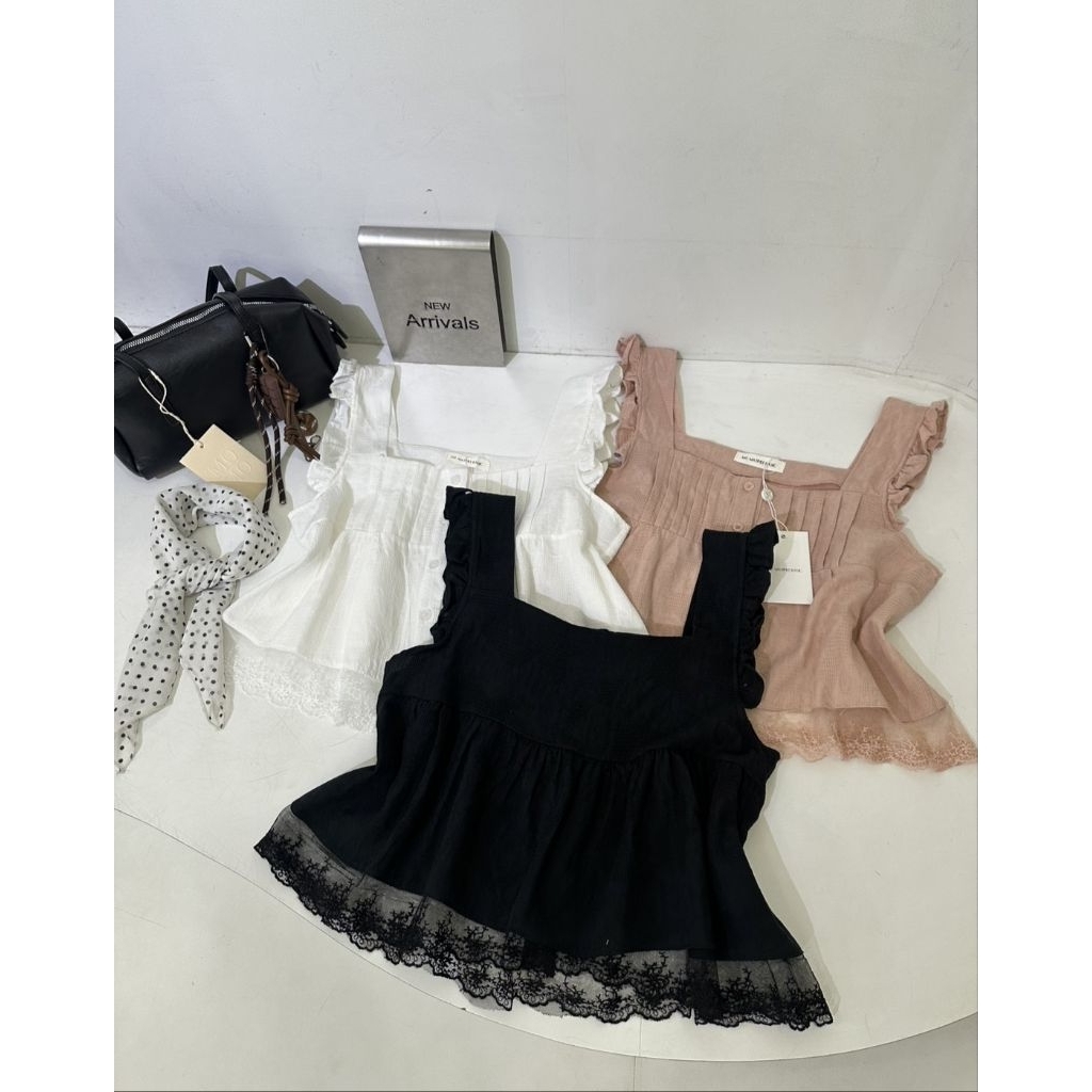 ป้าย MATINEE BASIC เสื้อแขนกุด ชายลูกไม้