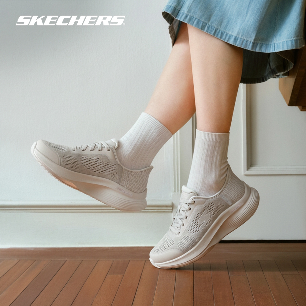 Skechers สเก็ตเชอร์ส รองเท้าผู้หญิง Women Slip-Ins GOwalk Max Walker Ayva Walking Shoes - 125067-NAT (latest)