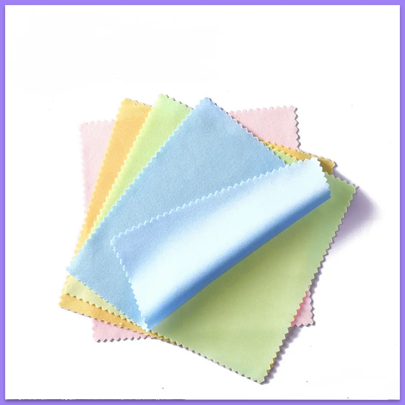 【ฟรี】เช็ดแว่นตาด้วยผ้าเช็ดเลนส์