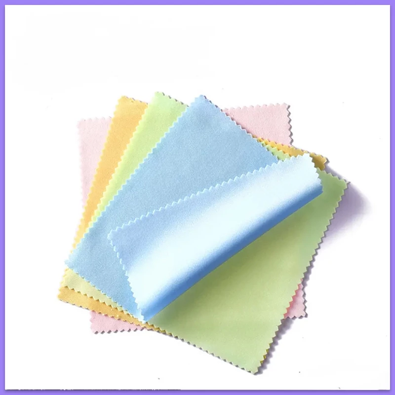 【ฟรี】เช็ดแว่นตาด้วยผ้าเช็ดเลนส์