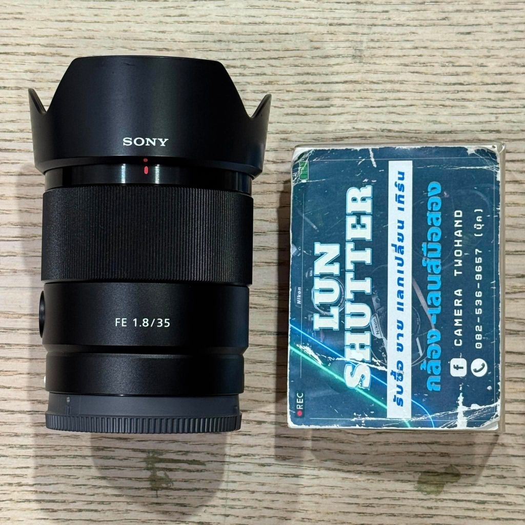 Sony FE 35 F1.8 อปกร