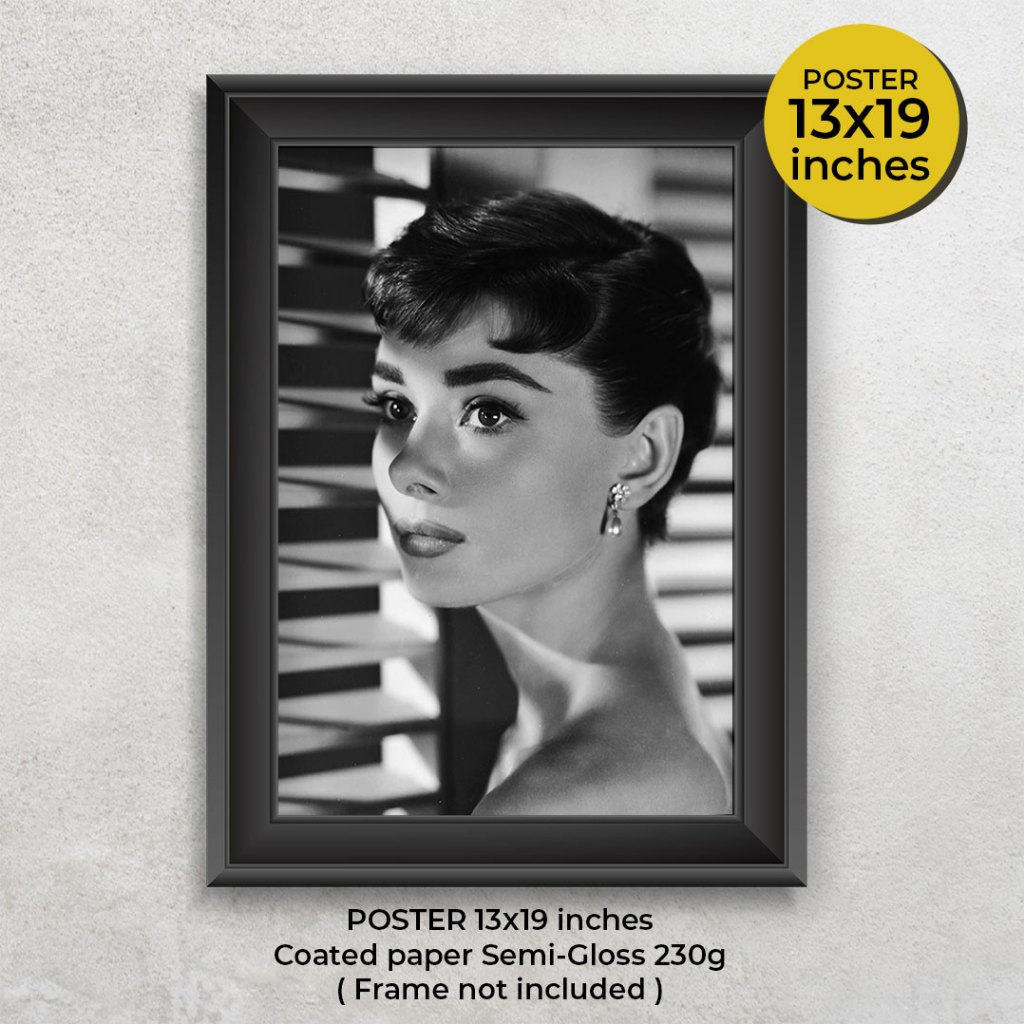 Audrey Hepburn Poster : Vintage Photography โปสเตอร์ ออดรีย์ เฮปเบิร์น ขนาด 13x19 นิ้ว