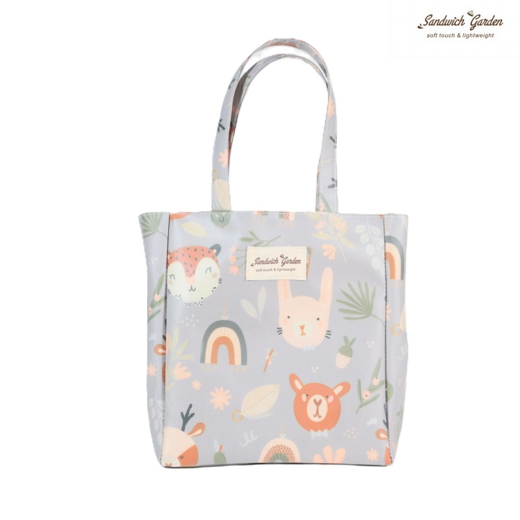 กระเป๋าถือใบเล็ก Soft Bag (มีหลายลายให้เลือก) ผ้าเคลือบกันน้ำแบบเนื้อด้าน (กว้าง 18.0 ซม. * สูง 20.0 ซม. * ฐาน 12.5 ซม.)