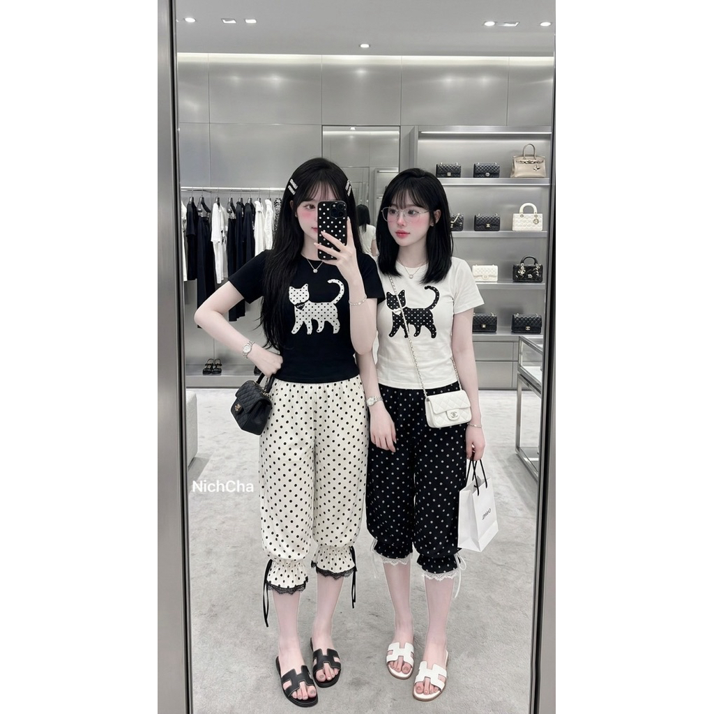 #Nicha Set 2 ชิ้น เสื้อยืดคอกลมแขนสั้นผ้าล่องสกรีนลายมิว กางเกงปลายมีจั๊มแต่งลูกไม้เชือกผูกโบว์ปลายกระเป๋าสองข้าง