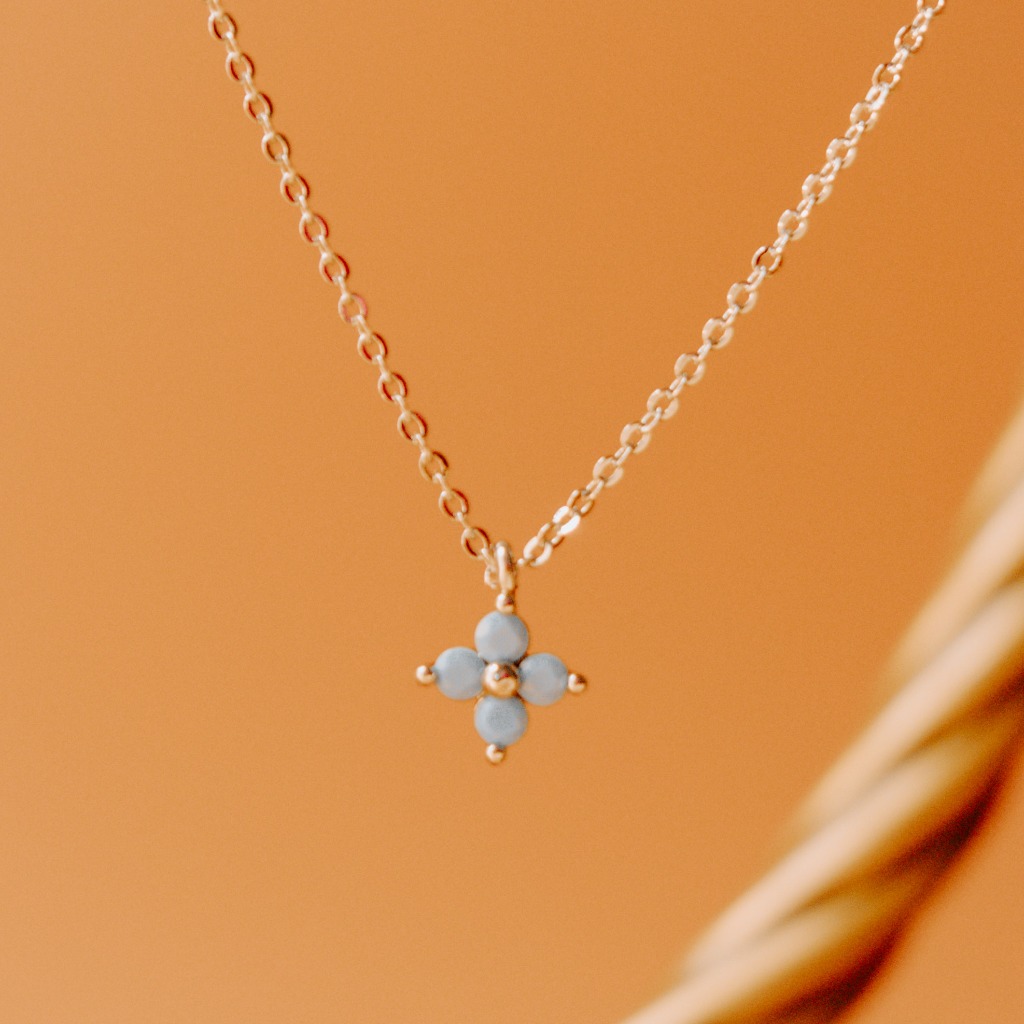 Vachana - Himalayan Blue Poppy Necklace (สร้อยดอกป๊อปปี้สีน้ำเงินหิมาลายัน)