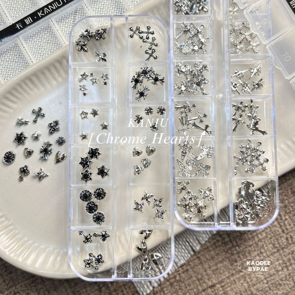 [พร้อมส่ง] อะไหล่แต่งเล็บสไตล์ Chrome Hearts โลหะเงินรมดำ/เงินวิ้งค์ สไตล์วายทูเค Y2K เท่ๆ ชิคๆ