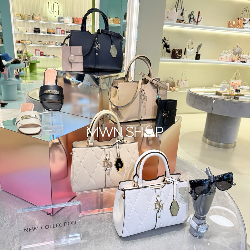 Lyn กระเป๋า มีโค้ดลด30% galactiga quit handbag m กระเป๋าสะพายข้าง สวย ของแท้จากชอป