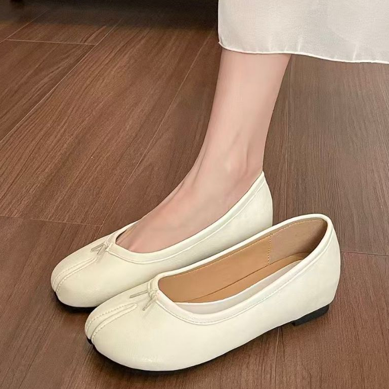 Light Land รองเท้าผู้หญิงหนังอ่อน ลุคอ่อนโยนตัวน่ารัก เบอร์36-40 ฮอร์สชูปากตื้น ส่งสินค้ากรุงเทพฯ