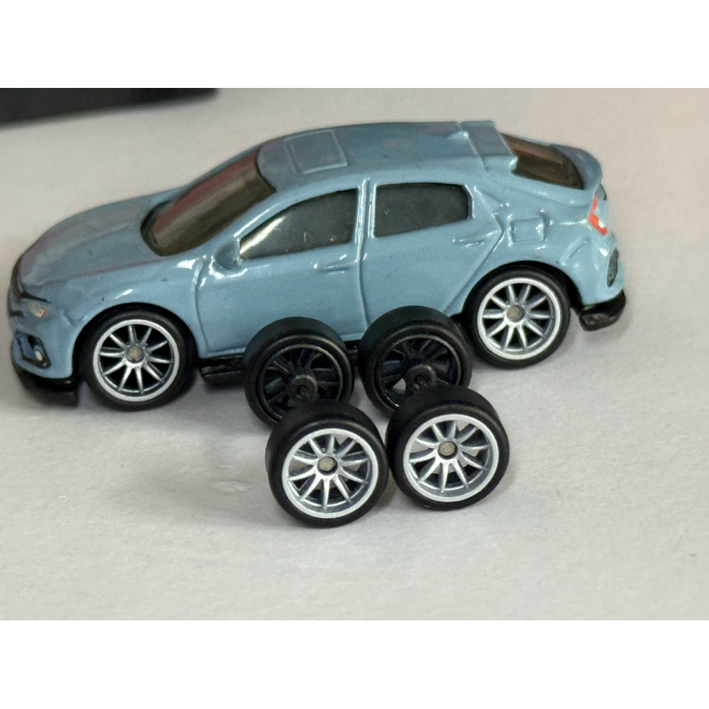 ล้อยาง สำหรับ รถ Model Diecast 1:64 ขนาด 11 MM  ลาย 10 ก้าน สี Silver ยางถอดได้