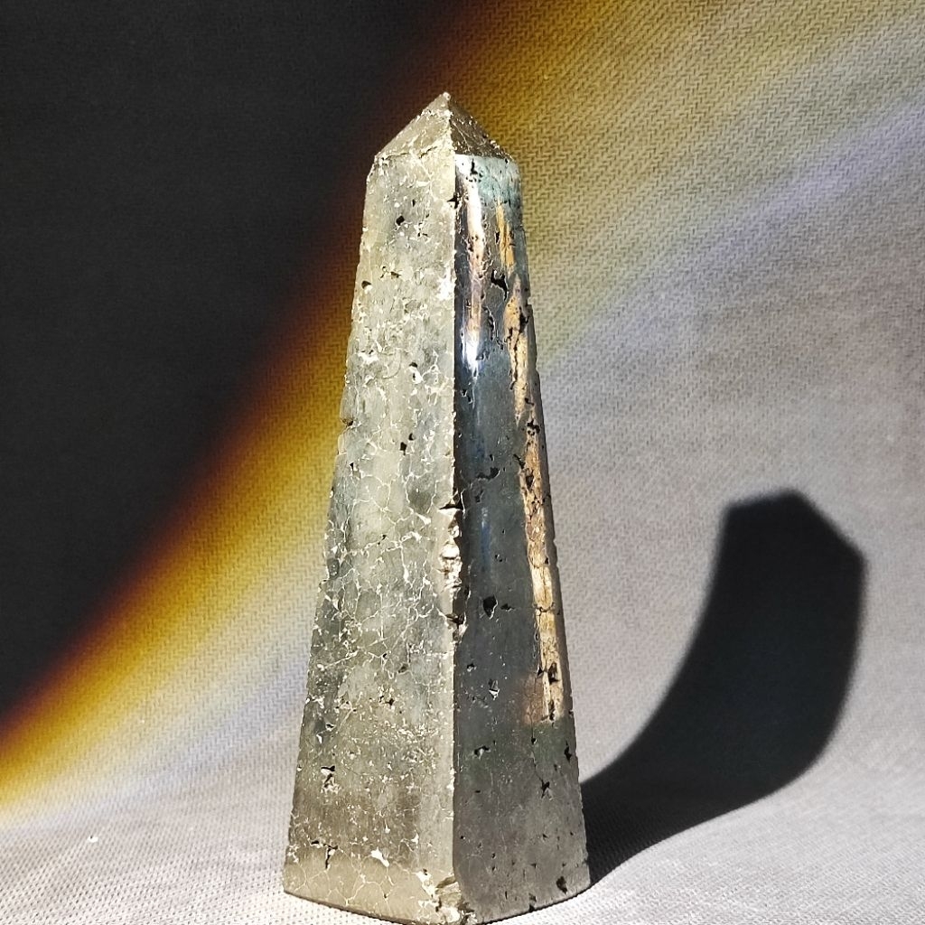 ไพไรต์ ทาวเวอร์ (Pyrite Tower)