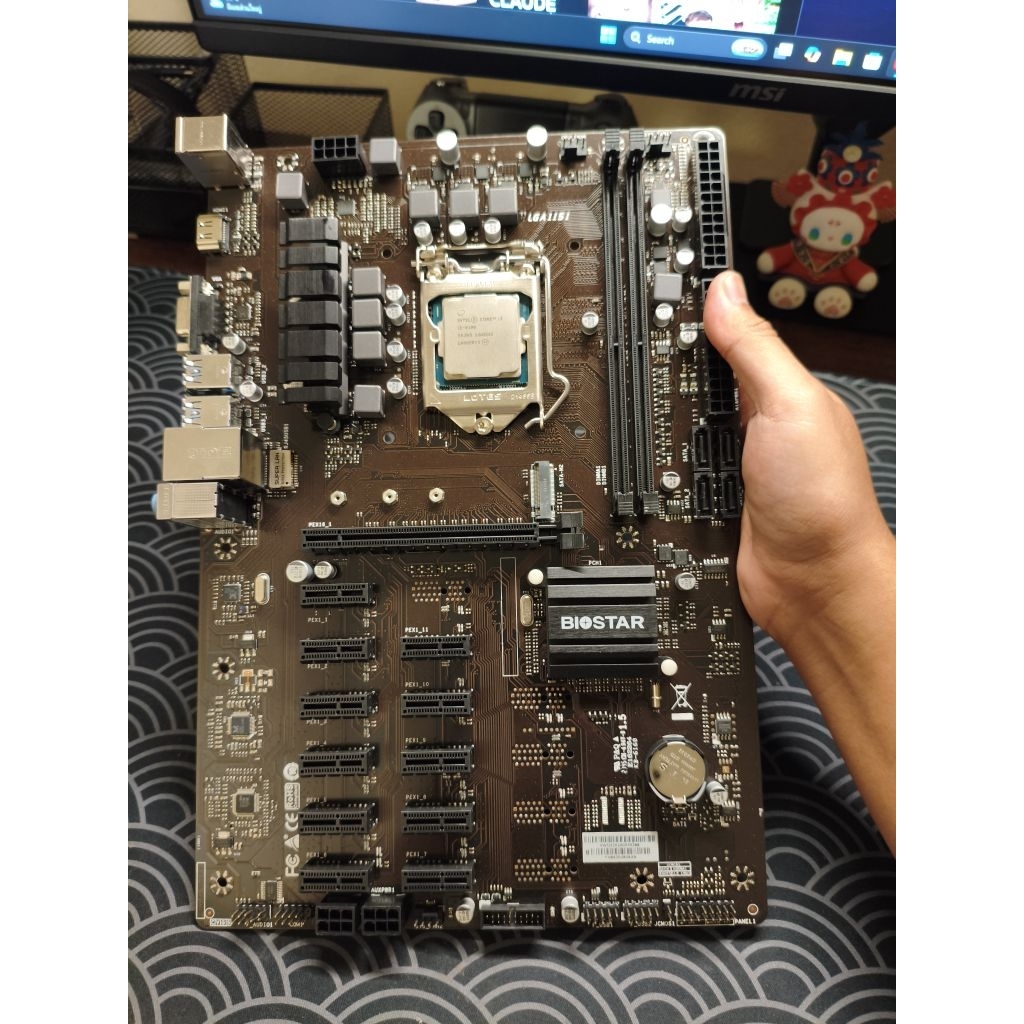 i3 8100 พร้อมบอร์ด tb360 มือสองสภาพสวย ไม่มีสนิม