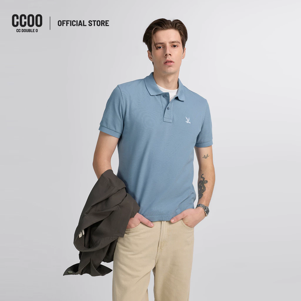 CC DOUBLE O SHORT SLEEVE PIQUE POLO SHIRT ผู้ชาย เสื้อโปโลแขนสั้นผ้าปิเก้ปักนก รุ่น O26WGMA027 (AW26 #P1)