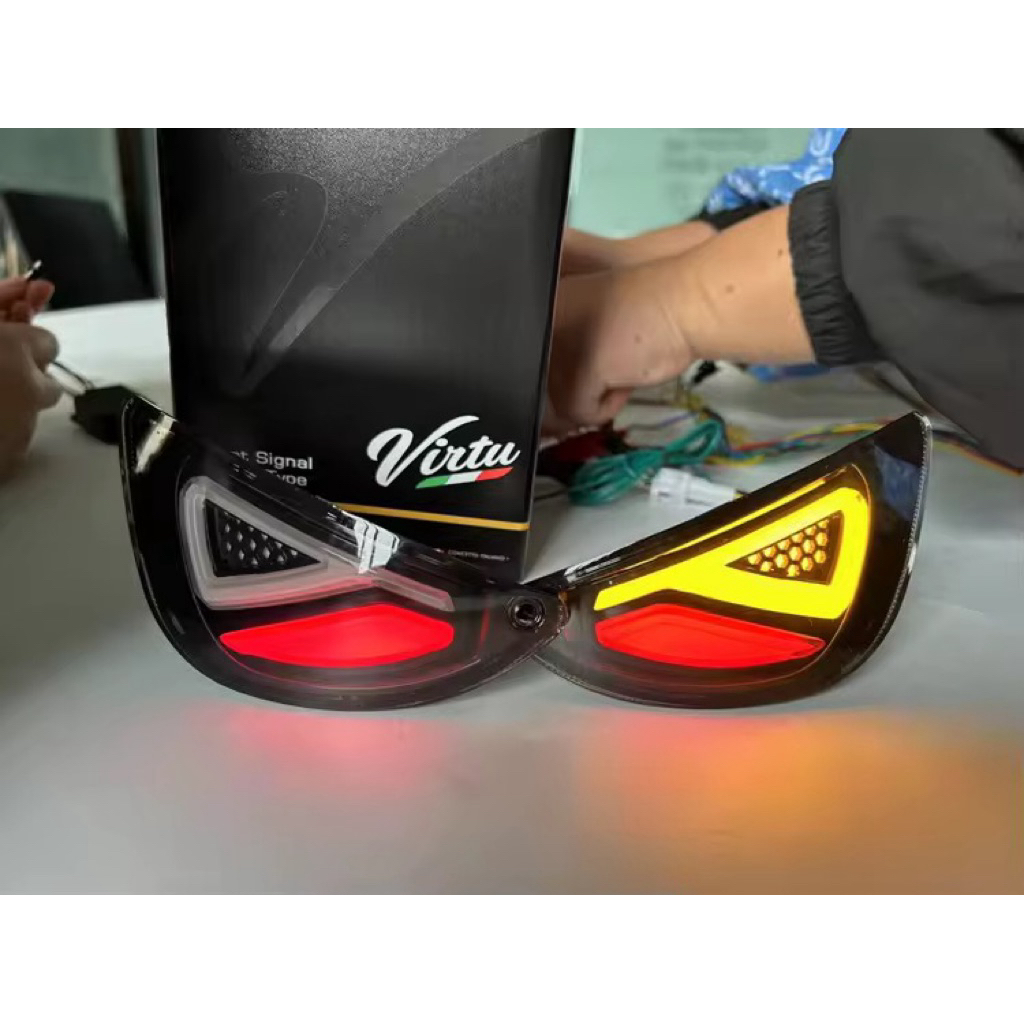 ไฟเลี้ยว Virtu สำหรับ Vespa LX125 / LX150 / S125 / S150 ราคาต่อ 1 ชุด (หน้า & หลัง) ไฟเลี้ยวแต่ง เวส