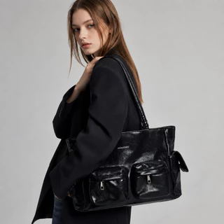 MOLICHIC Pocket Utility Bag กระเป๋าสะพายข้าง ใบใหญ่ จุของได้เยอะ หนังพรีเมียม ดีไซน์ช่องเก็บของเยอะ สไตล์เกาหลี