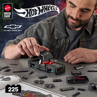 Mattel Brick Shop Hot Wheels '83 Chevy Silverado ตัวต่อฮอตวีลส์ รถเชฟวี่ ซิลเวอราโด ปี 83 JKG42 CH