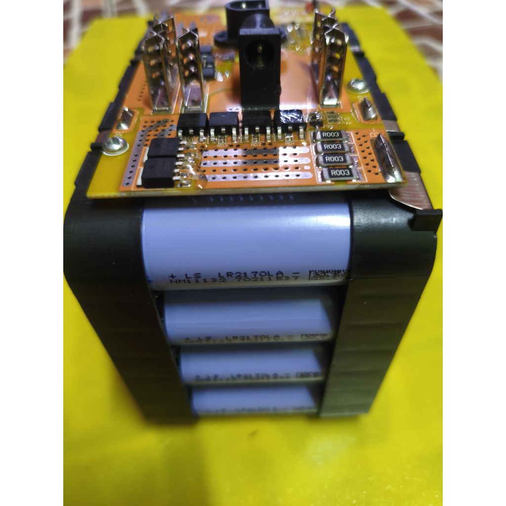 แบตประกอบ เครื่องมือช่าง 21v ขั่ว MT 18650/21700 5C/10C