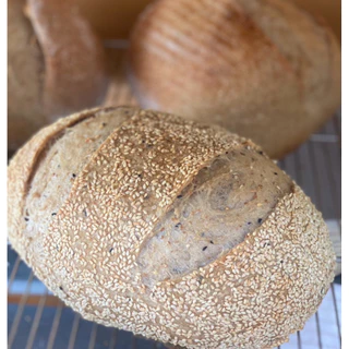 Sourdough Whole Wheat & White Sesame 650 g 🍞ขนมปังซาวโดวจ์ โฮลวีท & งาขาว ยีสต์ธรรมชาติ #ไม่มีน้ำตาล ไม่มีสารกันบูด