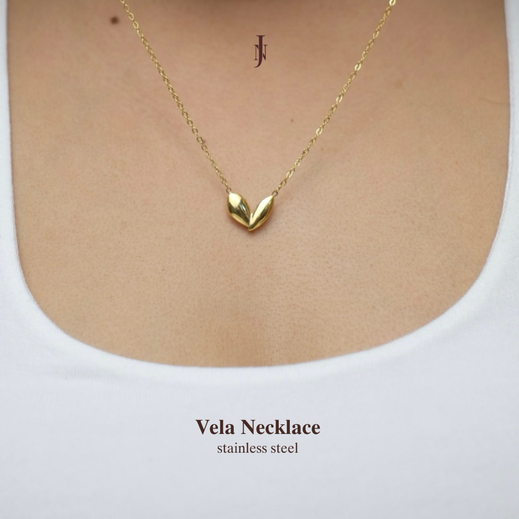 Vela necklace (stainless steel)