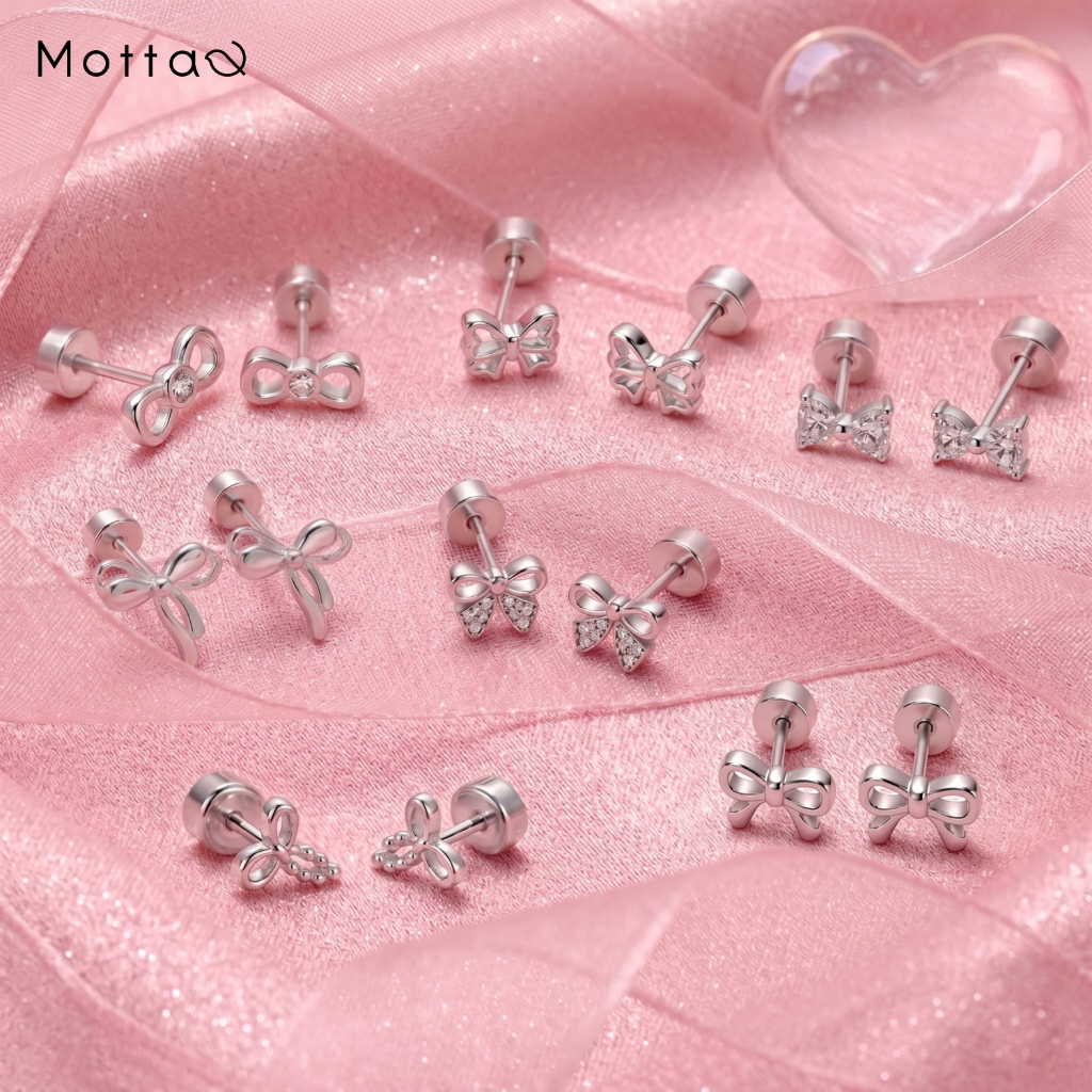 Motta Silver Earring Bow Wink Online Exclusive จิวหูเงินแท้ แป้นแบน สุดน่ารัก