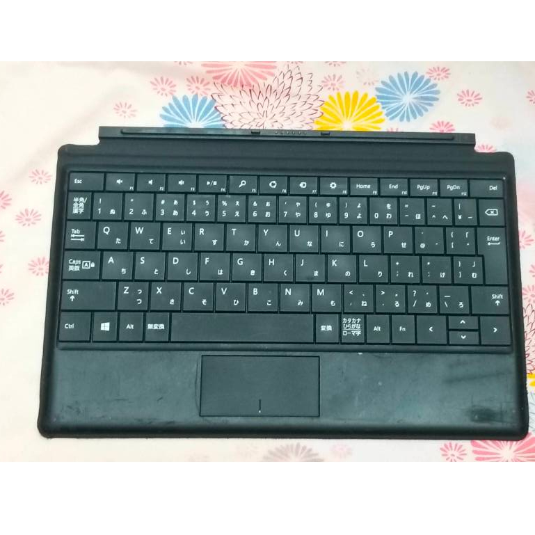 Microsoft Surface Type Cover 2 (Model 1535) แป้นพิมพ์ภาษาญี่ปุ่น สีดำสำหรับรุ่นเก่า  มือสอง ขายตามสภ