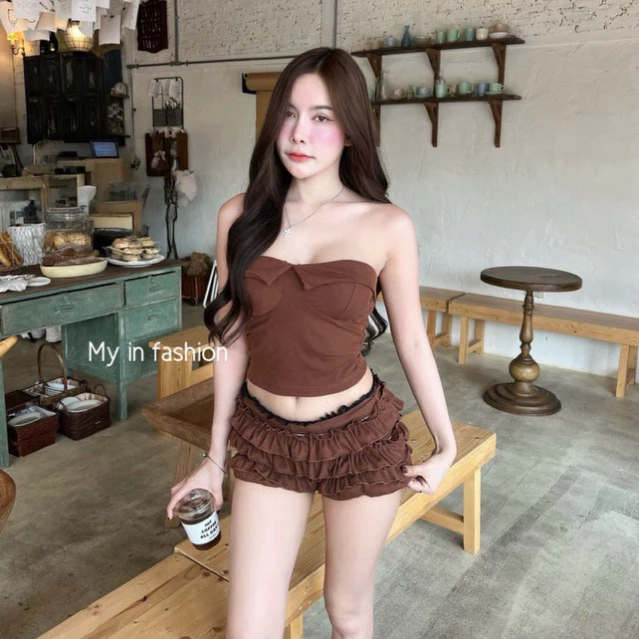 MNV STUDIO กางเกงขาสั้นผ้าร่อง กางเกงขนมชั้น