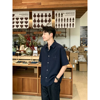เสื้อเชิ้ตแขนสั้นผ้าไอซ์ซิลค์ผู้ชาย แห้งเร็ว เบาสบาย ไม่เหนียวตัว ใส่ได้ทั้งชายหญิง【กรุงเทพ พร้อมส่ง】