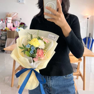 [🚀ช่อดอกไม้สดพร้อมส่งด่วน🌸] 🌸ช่อคละดอกสด 🌼คาเนชั่น เดซี่ อ้อกซิเพ และใบไม้🌿ขนาดสูง 30 กว้าง 15 ซม. รับเยอะทักแชทก่อนนะคะ