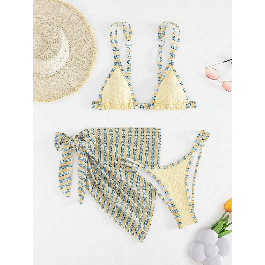 ชุดBikini บิกินี่ เซ็กซี่ พร้อมส่ง มีสองสี ฟองน้ำในตัว