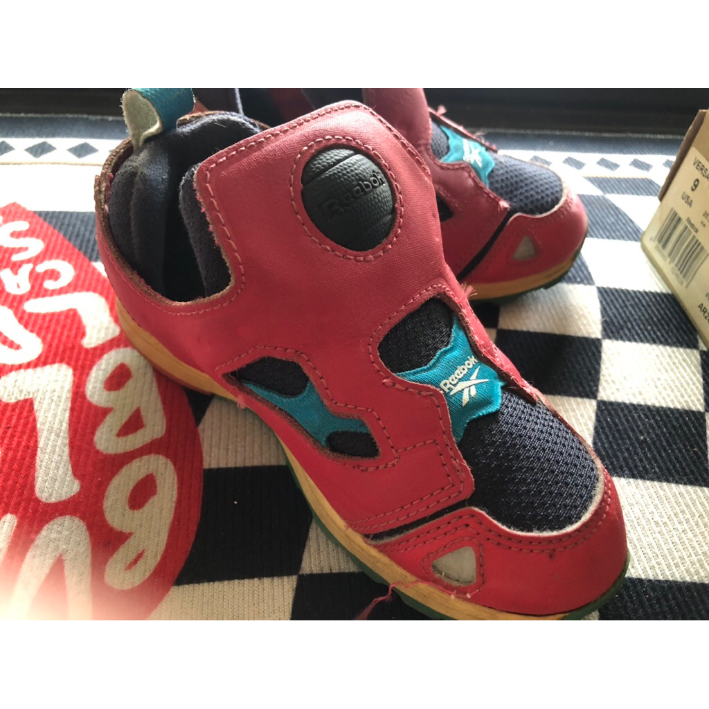รองเท้าเด็ก 👧🏻👦🏻 Reebok 15cm แท้!!/Versa pump fury มีกล่อง #ของบ้านมือสอง