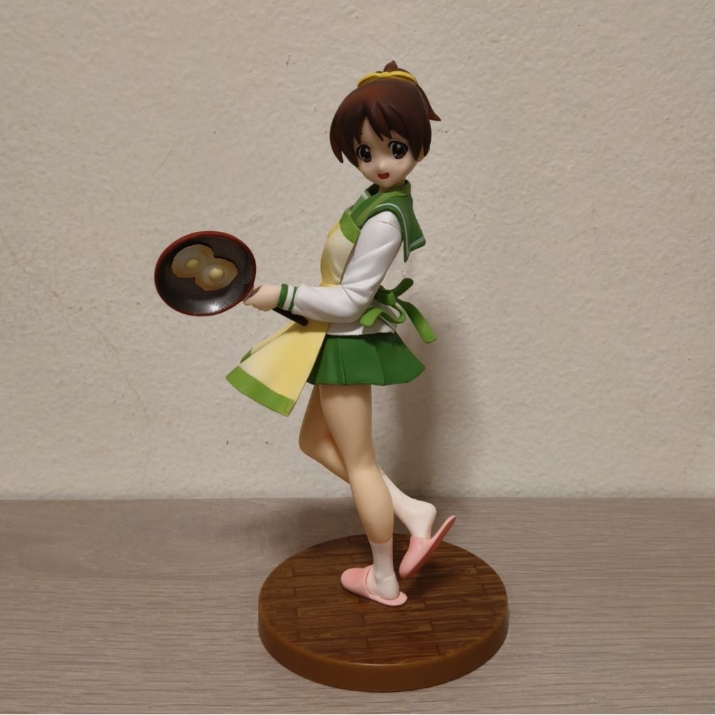 ฟิกเกอร์ Hirasawa Ui จากอนิเมะเรื่อง K-ON! ในชุด "Sunny-Side Up"