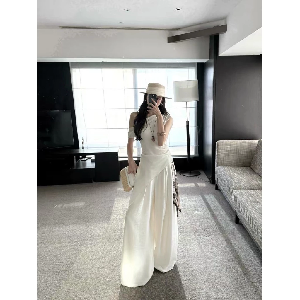 Mogwany พรี / Gianna set เสื้อยาวสีขาว เปิดไหล่ แต่งเอวเข้ารูป เรียบหรู ใส่เที่ยว ออกงาน สวยมาก