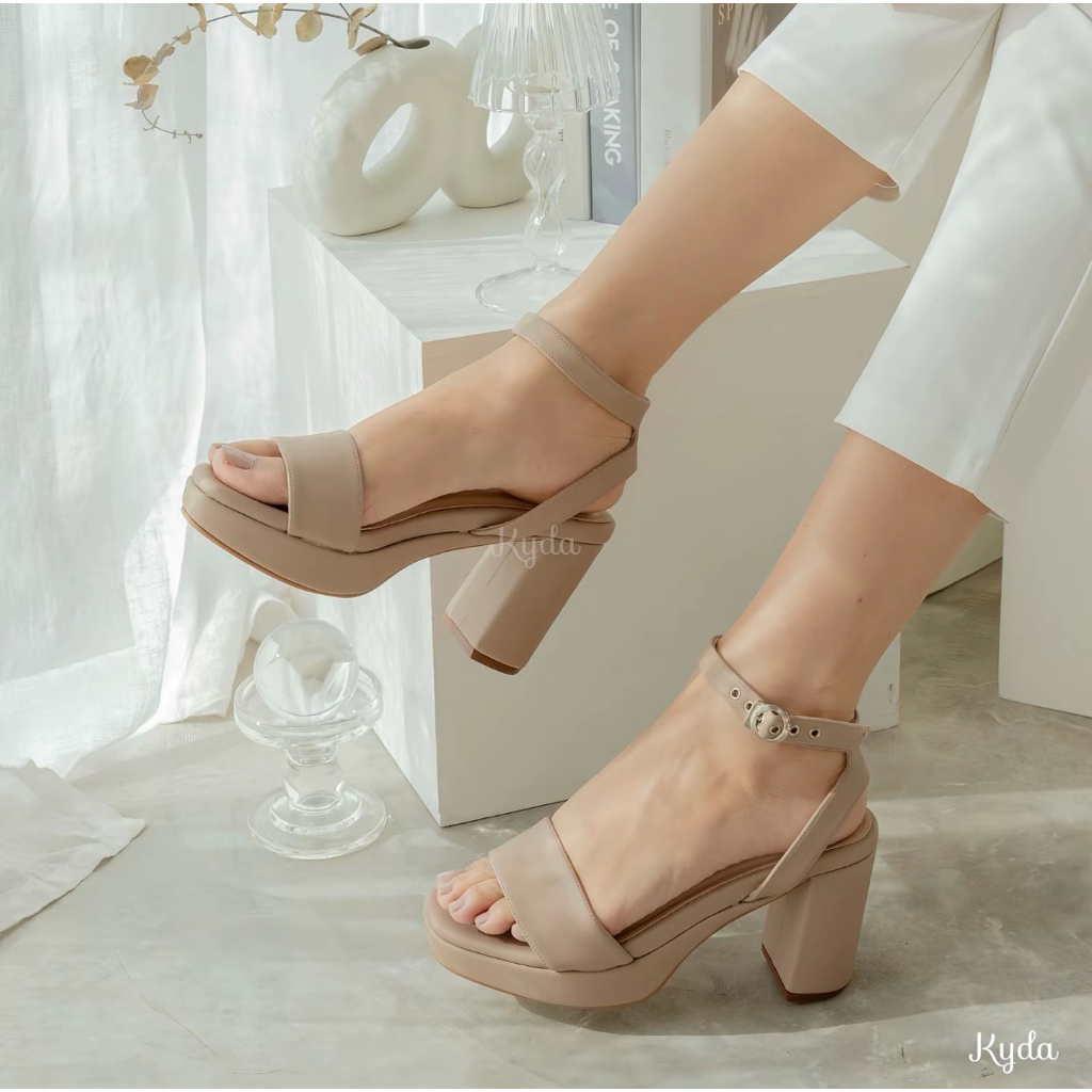 รองเท้าส้นสูง Kyda รุ่น Glam 3.5 นิ้ว
