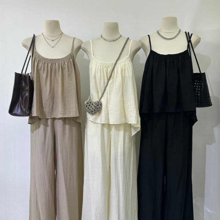 M2217 ชุดเซตสุดคุ้ม รุ่น ดีไซน์สายเดี่ยวปรับระดับได้ ตัวเสื้อเป็นทรงพริ้วๆ