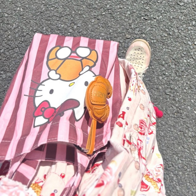 (ใช้โค้ดลด 25% สูงสุด 1000.-) พร้อมส่ง 🥖🇫🇷 Hello Kitty x Baguett by Maison Kayser Tote Bag