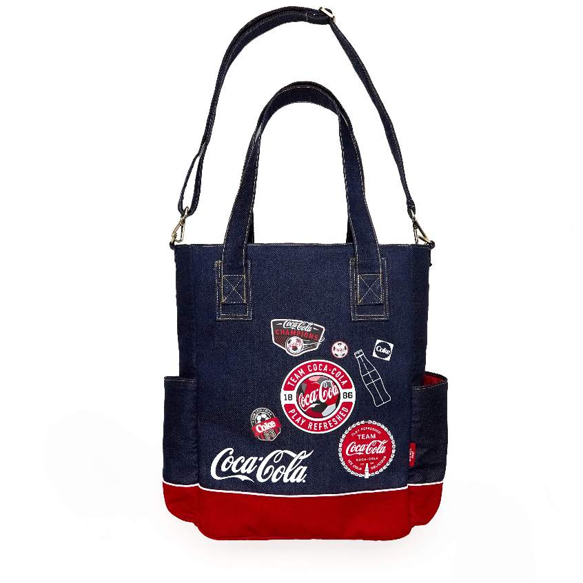 era-won | Coca Cola TOTE BAG COCA COLA กระเป๋าผ้ายีนส์ มีซิบด้านบน แต่งสกรีน สำหรับคุณผู้ชาย และ คุณผู้หญิง
