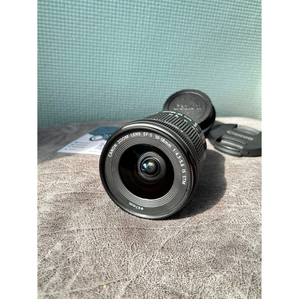 Canon zoom EF-S10-18mm f/4.5-5.6 IS STM