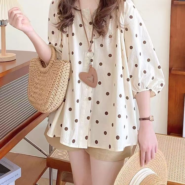 Crush~เสื้อเชิ้ตลายจุดใหญ่พื้นครีม คอกรีบร่องผูก แขนกลางป่อง ทรงบาบี้กว้างละมุน