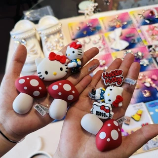<จัดส่งในท้องถิ่น>YIBO shoes charms ซิลิโคนนุ่ม ลายการ์ตูนอิสระ DIY ตกแต่งรองเท้าและกระเป๋ามีรู ถอดเปลี่ยนได้ กันน้ำ