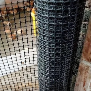 ตาข่ายล้อมไก่ HDPE ตาข่ายพลาสติก รู 2ซม./3.5ซม. สูง 1ม./1.2ม. ยาว 10/25/50ม. กันนก รั้วสวน