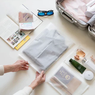 ถุงรูดเก็บเสื้อผ้า 100ใบ ซิปรูด มีรู สีขุ่น ซิปสไลด์ หนา160ไมครอน กันฝุ่น กันยับ ใช้เดินทาง พร้อมส่ง