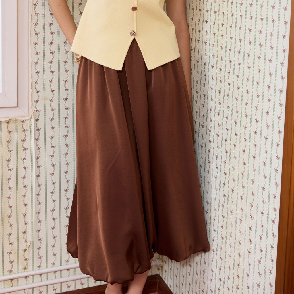 MAVE x NANCHALITA กระโปรง รุ่น Lyra Balloon สี Mocha