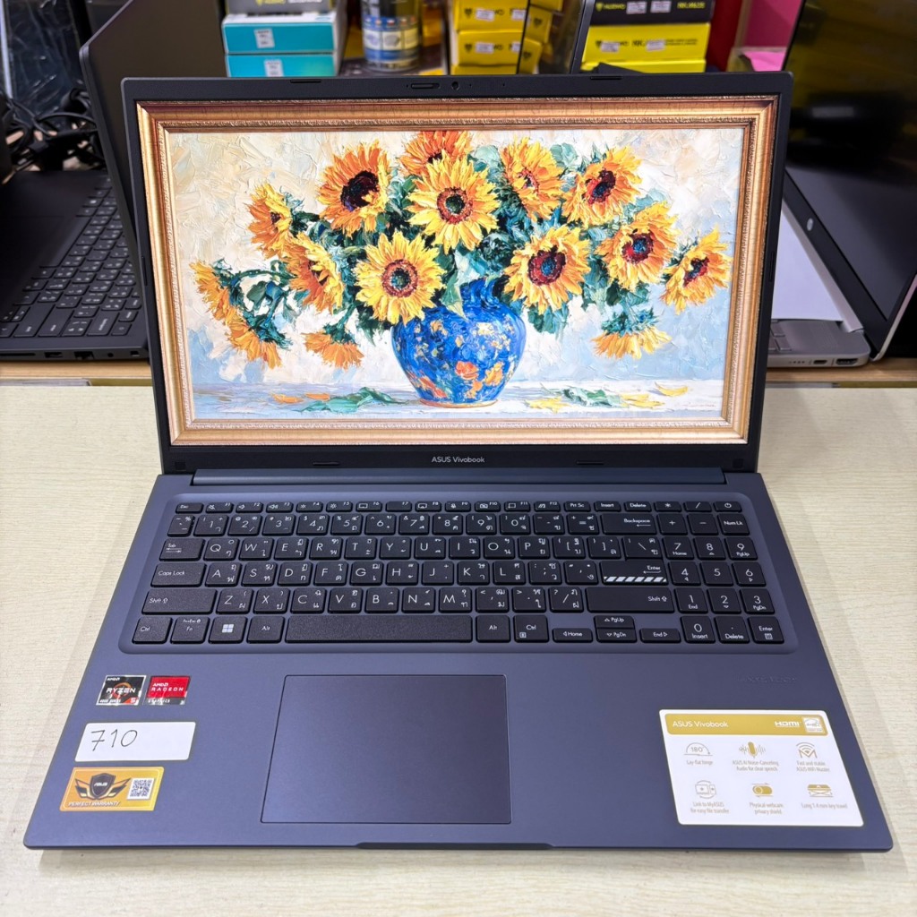 ASUS  VIVOBOOK 15  D1502IA - EJ592W  สภาพเครื่องภายนอก  95%  ประสิทธิภาพการทำงาน 100%