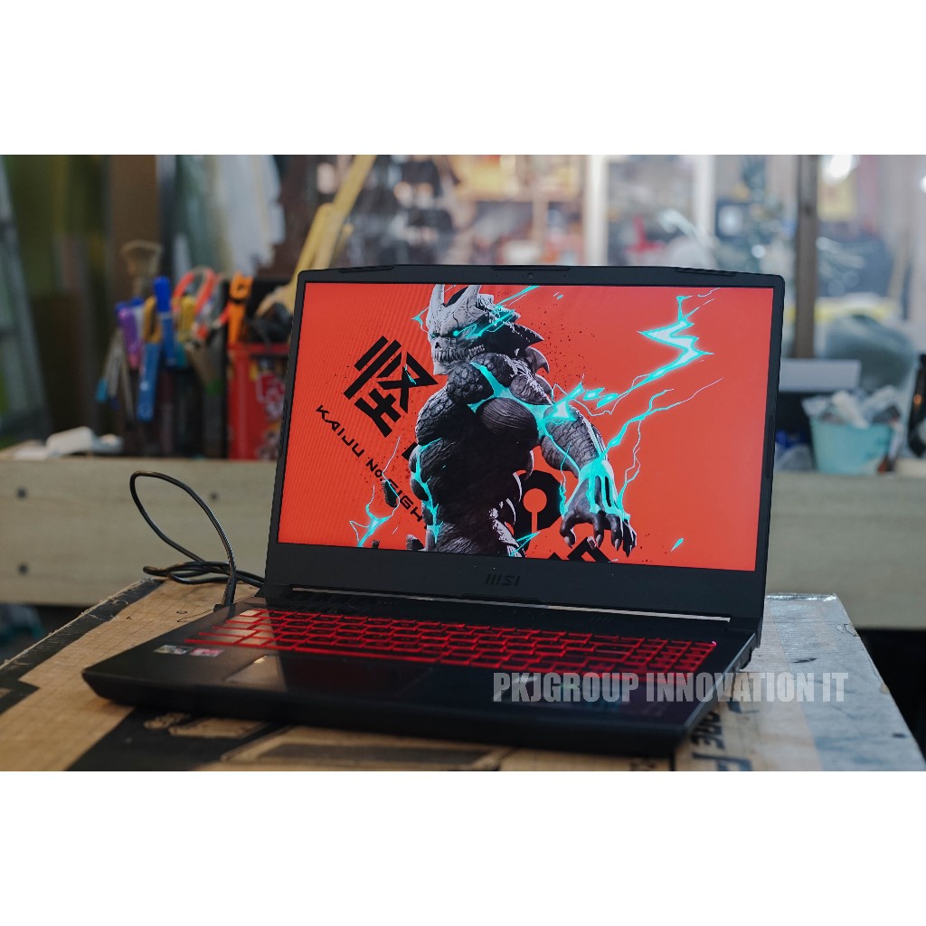 โน๊ตบุ๊คเล่นเกมมือสอง MSI Bravo 15 B5DD-061TH R5 5600H RAM 16GB m.2 512GB RX5500M ***รอยที่เครื่อง