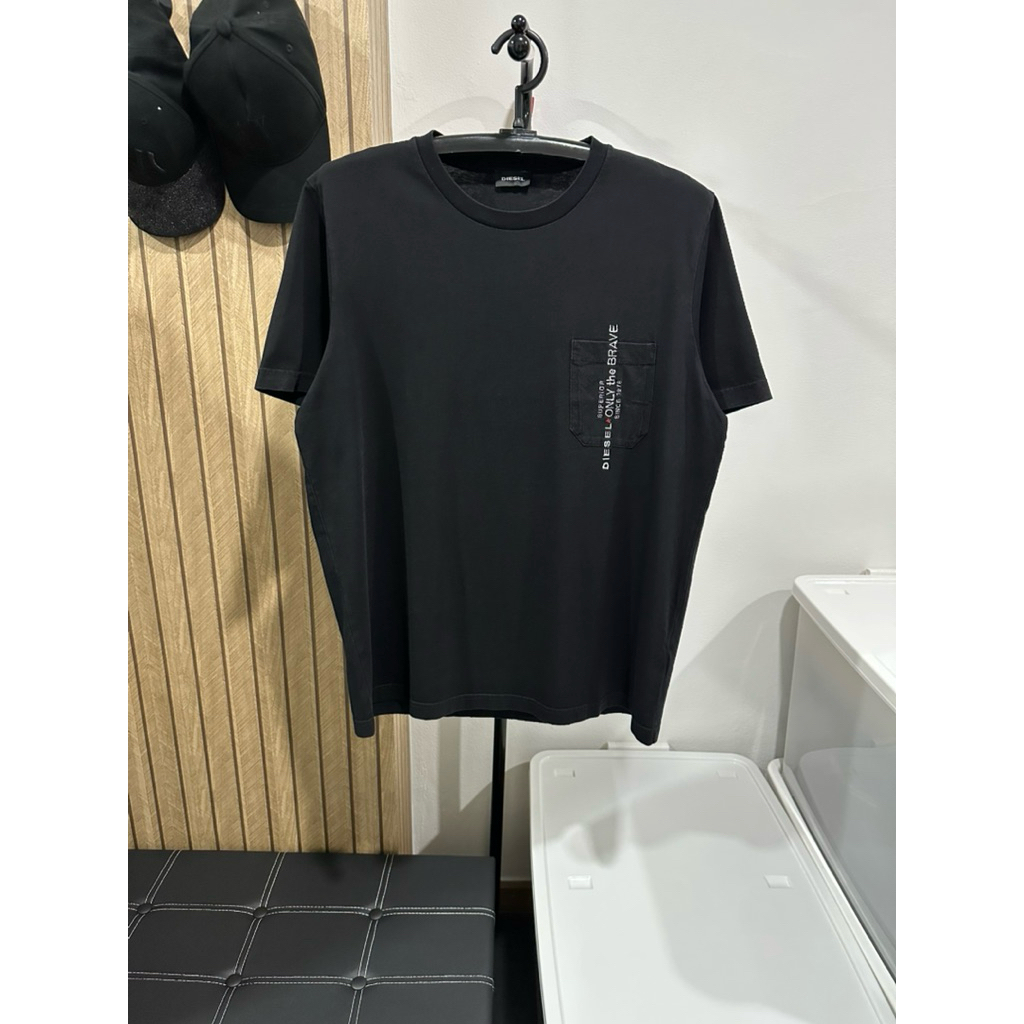 เสื้อยืด diesel สีดำ งานปัก แท้💯 มือสอง