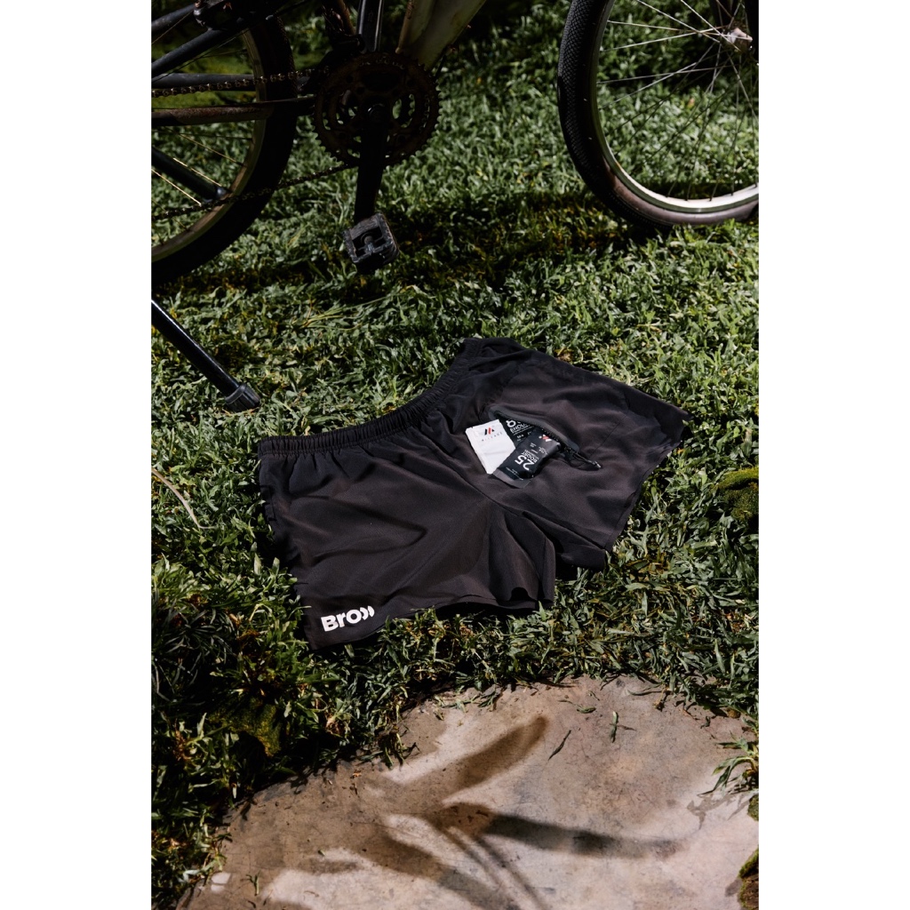 GOING OUT RUNNING SHORTS BLACK