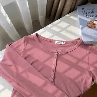 Lana long sleeve เสื้อแขนยาวคอยู ผ้าเรย่อนเกาหลี