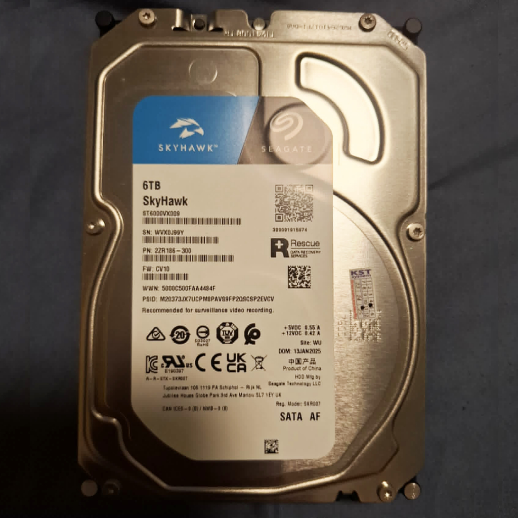HDD SEAGATE SkyHawk (ST6000VX009) / 6TB / SATA / Size 3.5นิ้ว (ประกันเหลือ 2028) (มือสอง)