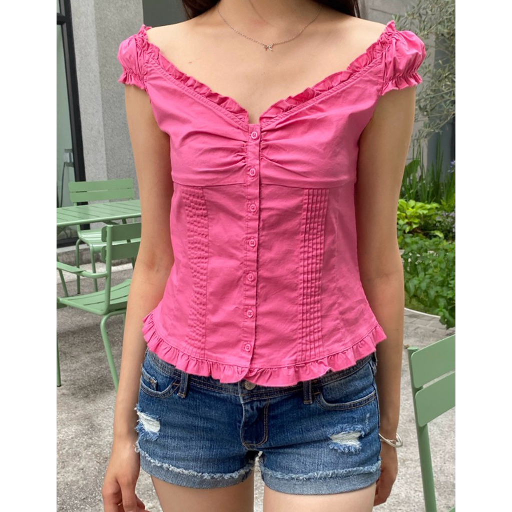 พร้อมส่ง 🎀 Brandy Melville | Elena Top (Hot Pink)