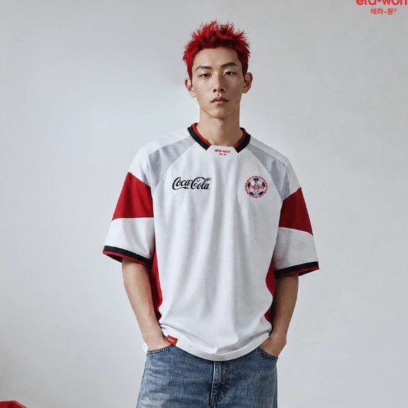 era-won | Coca Cola Jersey Oversized era-won แขนสั้น สำหรับคุณผู้ชาย ลาย Coca Cola สีขาว/แดง
